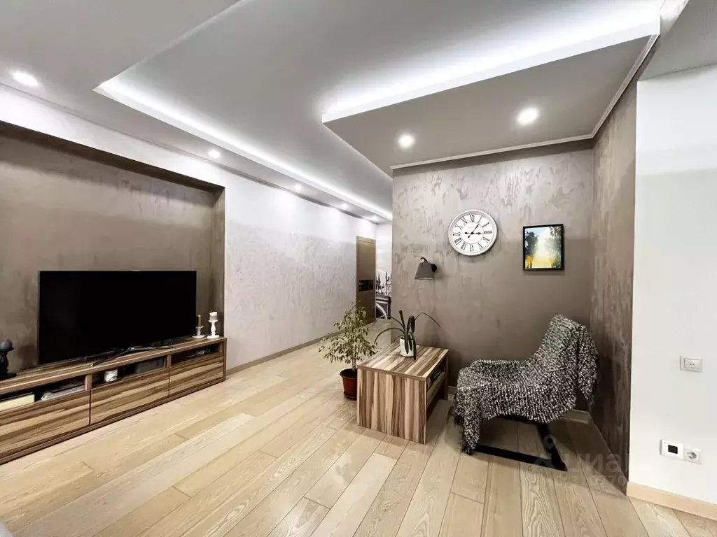 4-к кв. Омская область, Омск Братская ул., 19 (119.3 м) - Фото 1