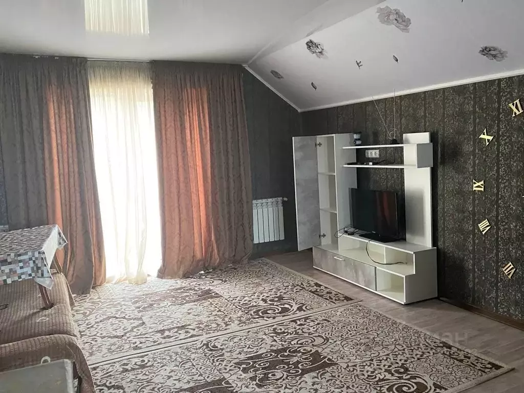 Дом в Крым, Симферополь ул. Братьев Ивановых (50 м) - Фото 1