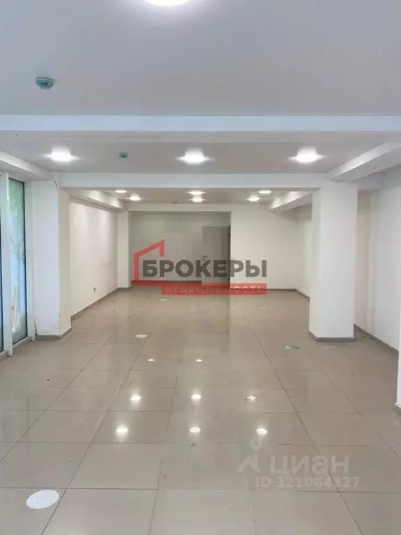 Помещение свободного назначения в Севастополь просп. Октябрьской ... - Фото 0