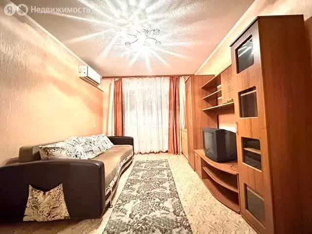 2-комнатная квартира: Нижний Новгород, Молодёжный проспект, 76 (39 м) - Фото 0