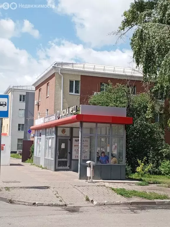 2-комнатная квартира: Белгород, улица Макаренко, 1А (46 м) - Фото 0