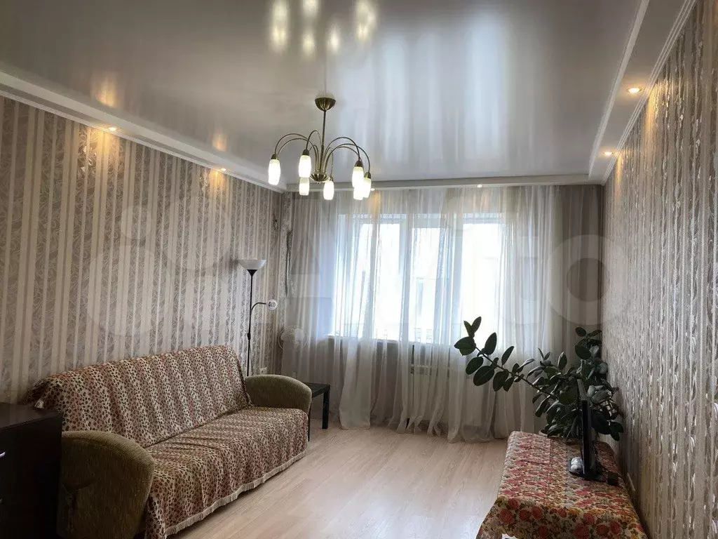1-к. квартира, 50 м, 3/16 эт. - Фото 1
