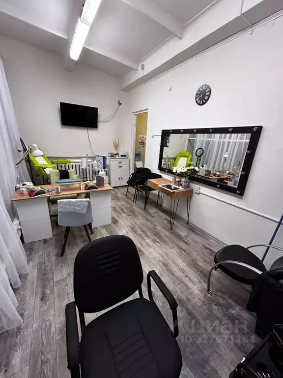 Помещение свободного назначения в Ярославская область, Рыбинск просп. ... - Фото 1