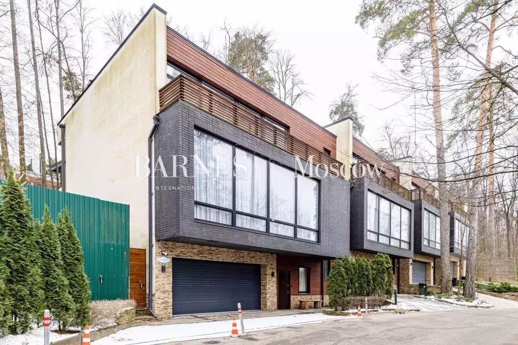 Таунхаус в Московская область, Одинцовский городской округ, д. ... - Фото 1