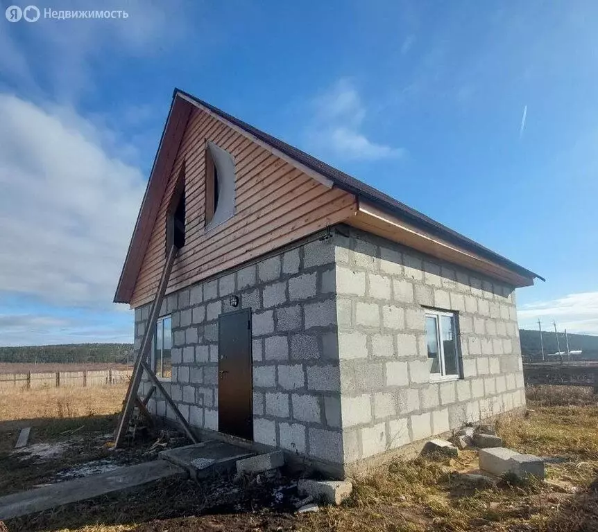 Дом в Лыловщина, Центральная улица (80 м) - Фото 1