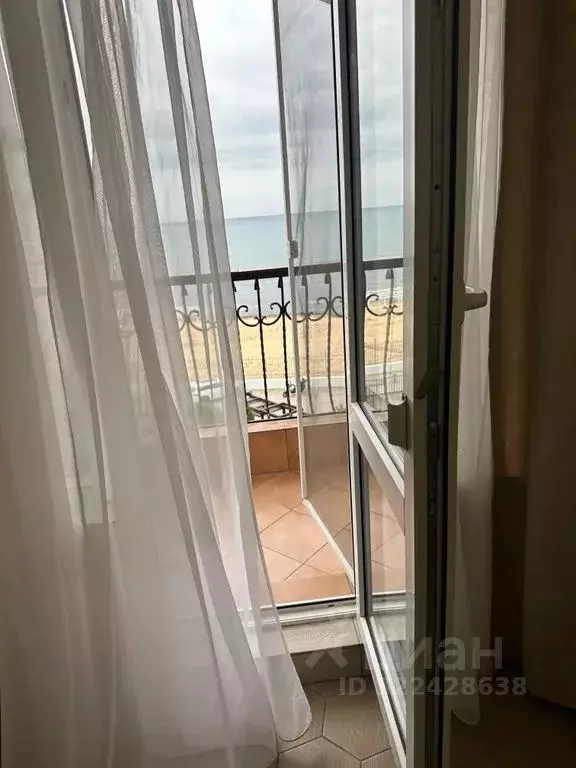 2-к кв. Крым, Феодосия наб. Черноморская, 1Е (35.0 м) - Фото 2