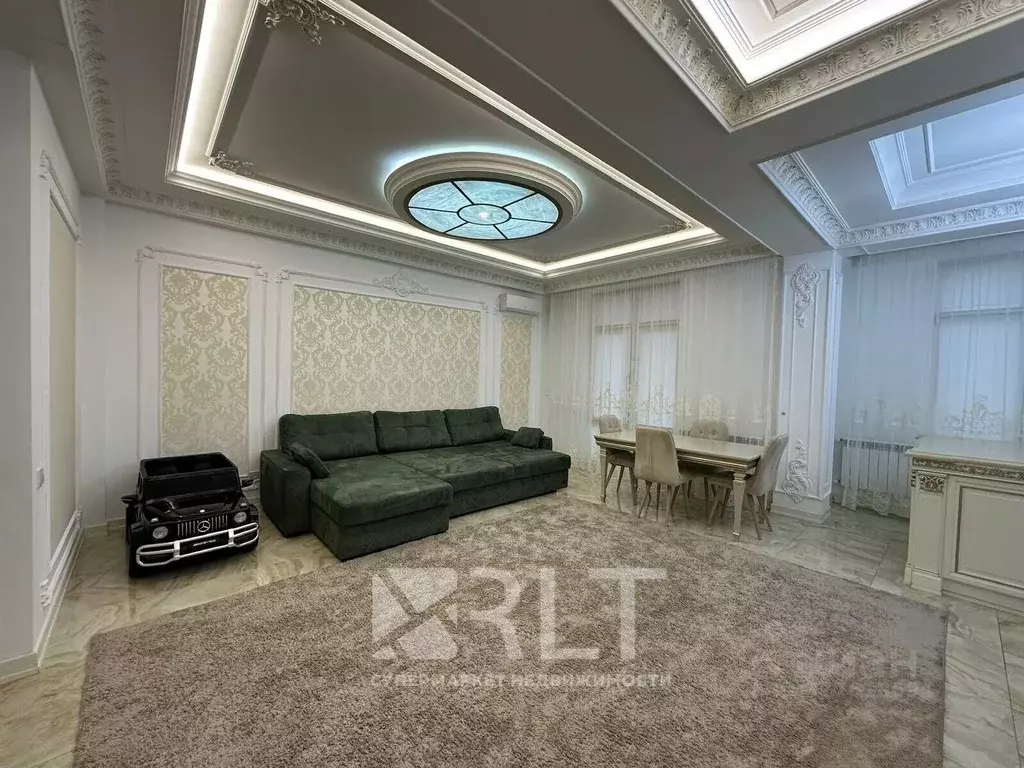 2-к кв. Дагестан, Махачкала ул. Азиза Алиева, 18 (83.5 м) - Фото 1