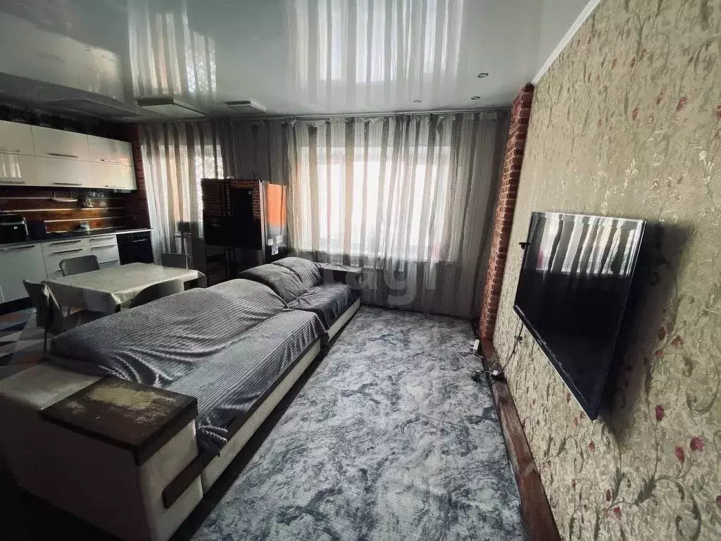 3-к кв. Ямало-Ненецкий АО, Ноябрьск ул. 8 Марта, 8 (71.6 м) - Фото 1