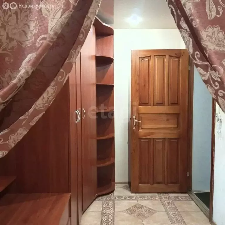 3-комнатная квартира: Стерлитамак, микрорайон Солнечный, улица Караная ... - Фото 2