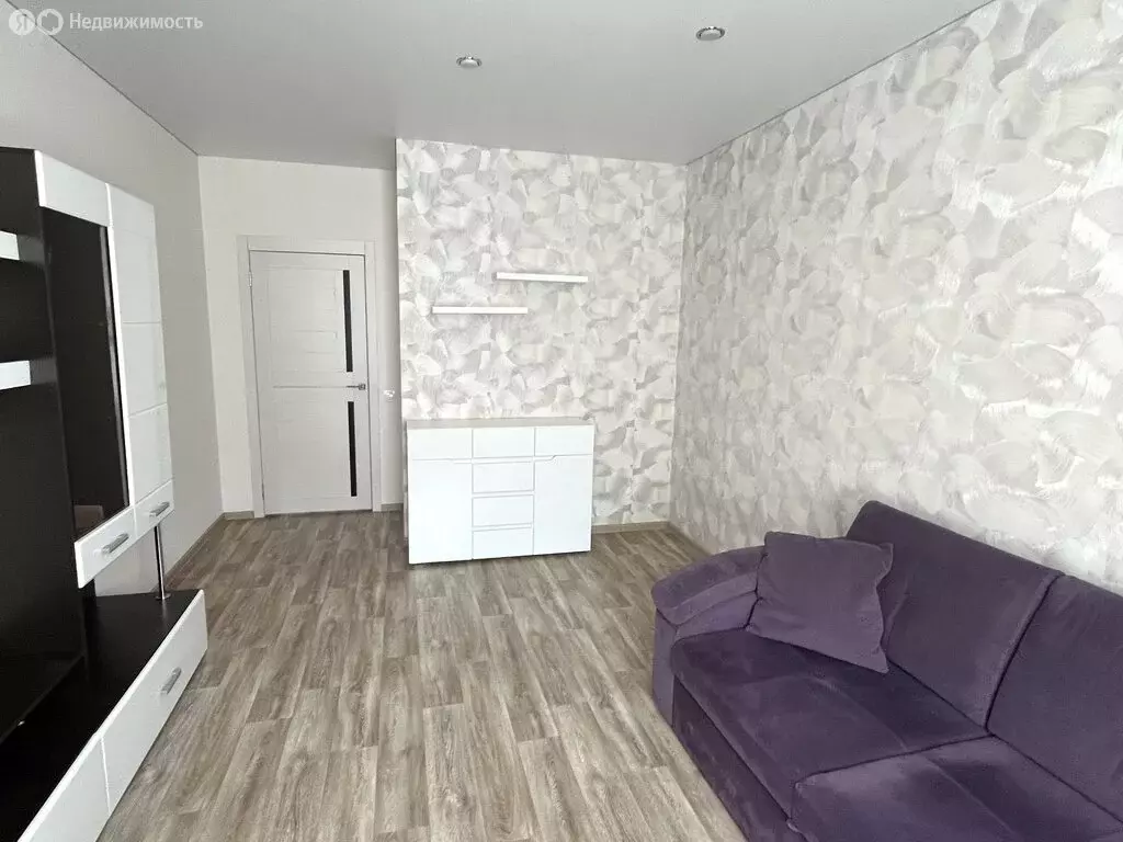 1-комнатная квартира: Энгельс, Комсомольская улица, 117к2 (44.6 м) - Фото 1