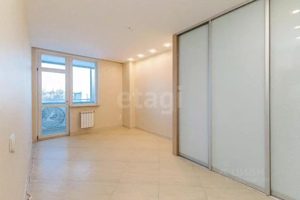 3-к кв. Свердловская область, Екатеринбург ул. Фурманова, 103 (80.9 м) - Фото 1