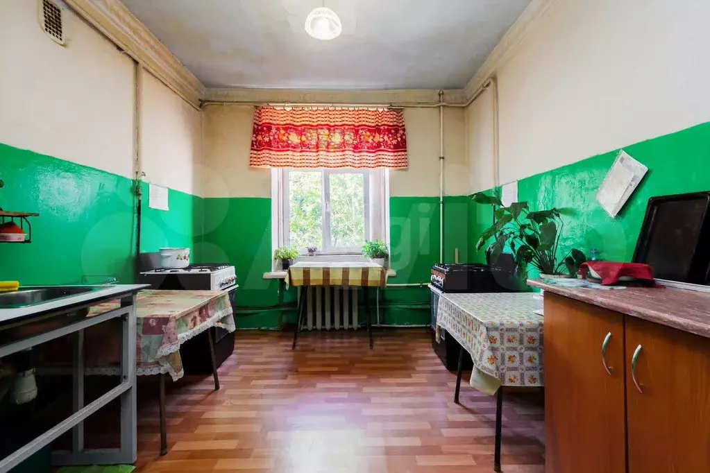 Комната 17,8 м в 9-к., 4/6 эт. - Фото 0