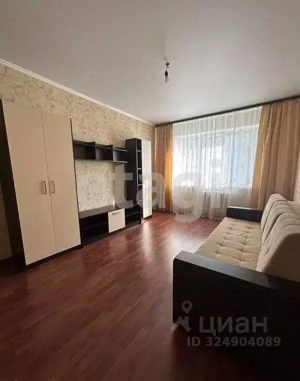 1-к кв. Брянская область, Брянск Красноармейская ул., 38 (44.0 м) - Фото 1