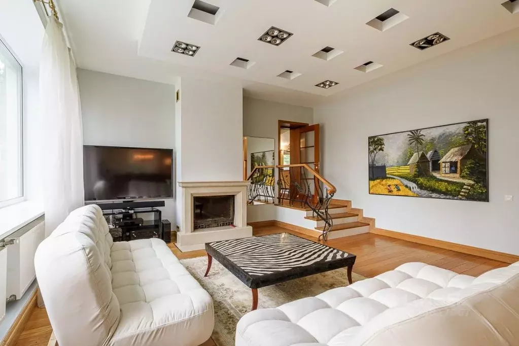 Дом в Москва Творчество ДНП, 24 (1000 м) - Фото 1