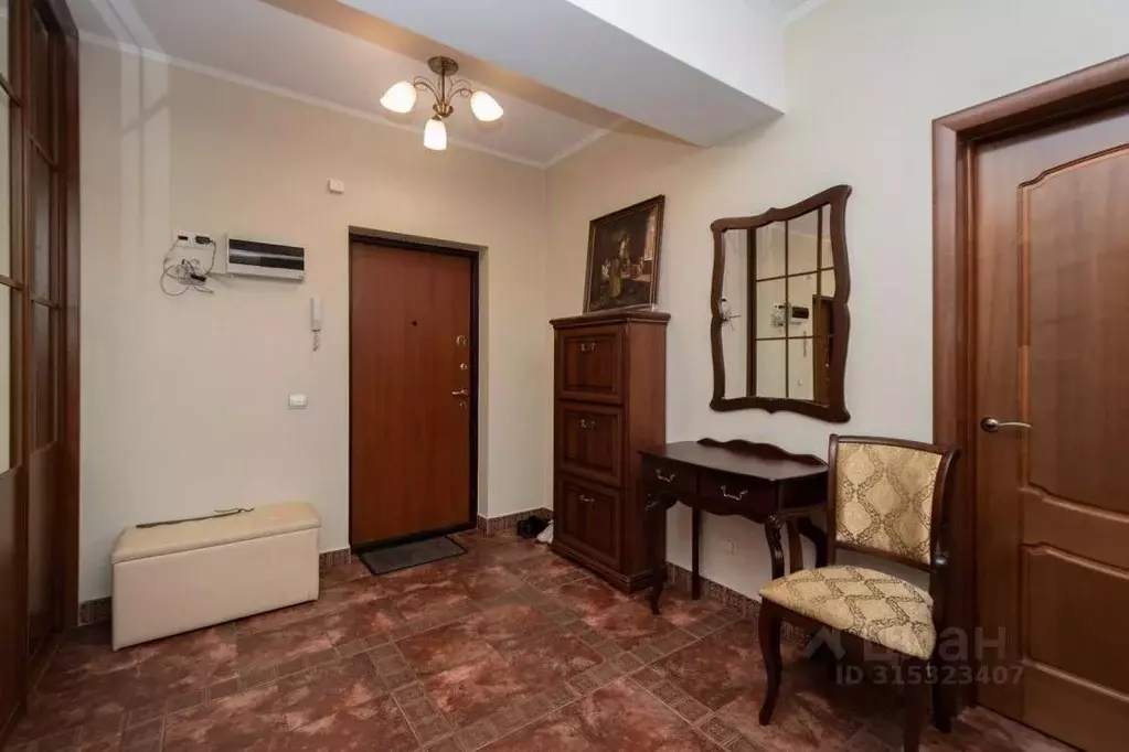 2-к кв. Иркутская область, Иркутск Байкальская ул., 124/2 (82.0 м) - Фото 1