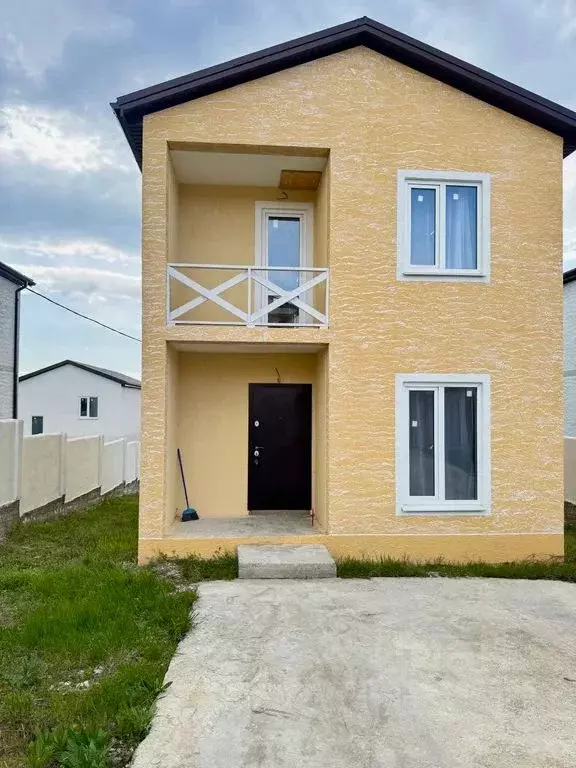 Дом в Краснодарский край, Новороссийск ул. Павла Соловьева, 38Г (115 ... - Фото 0