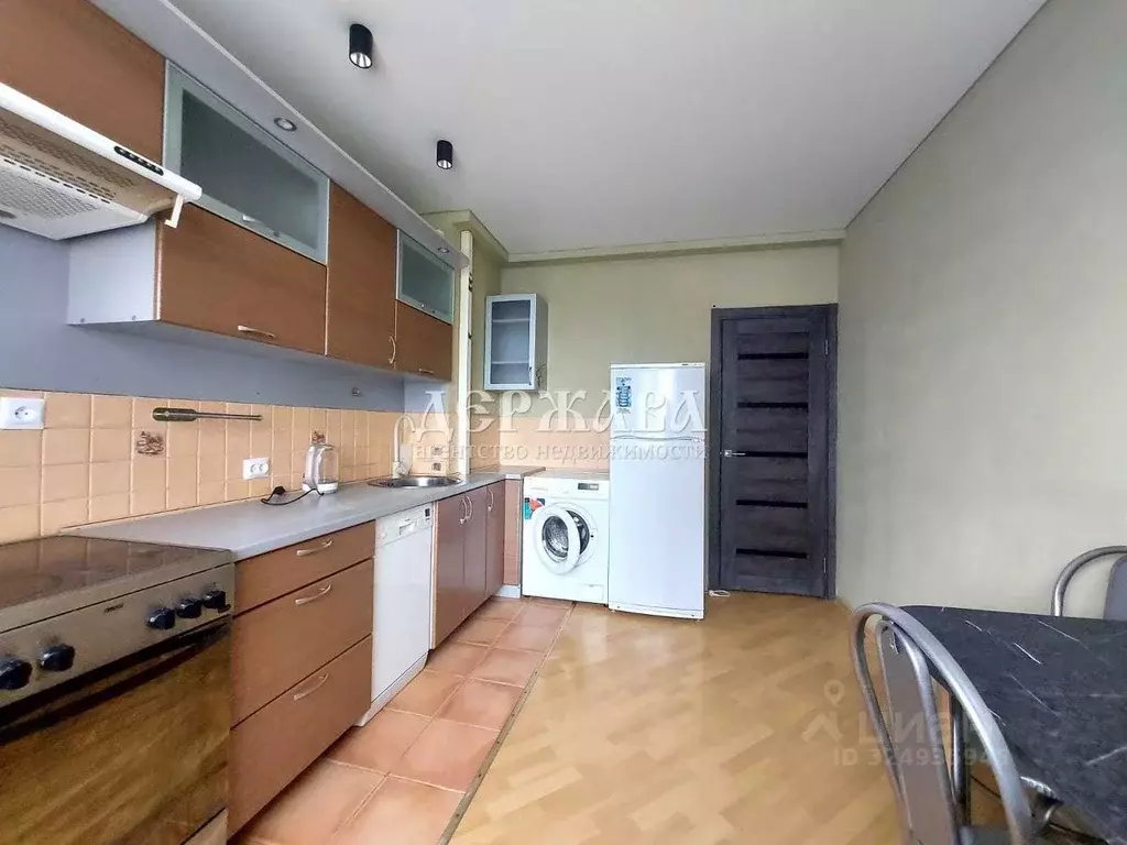 3-к кв. Белгородская область, Старый Оскол Восточный мкр, 8 (62.0 м) - Фото 2