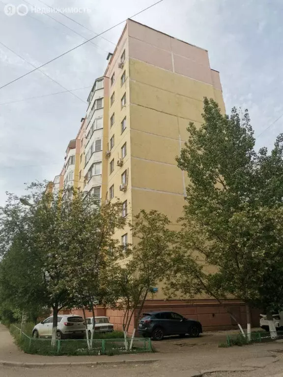 3-комнатная квартира: Астрахань, Минусинская улица, 4к1 (69.5 м) - Фото 0