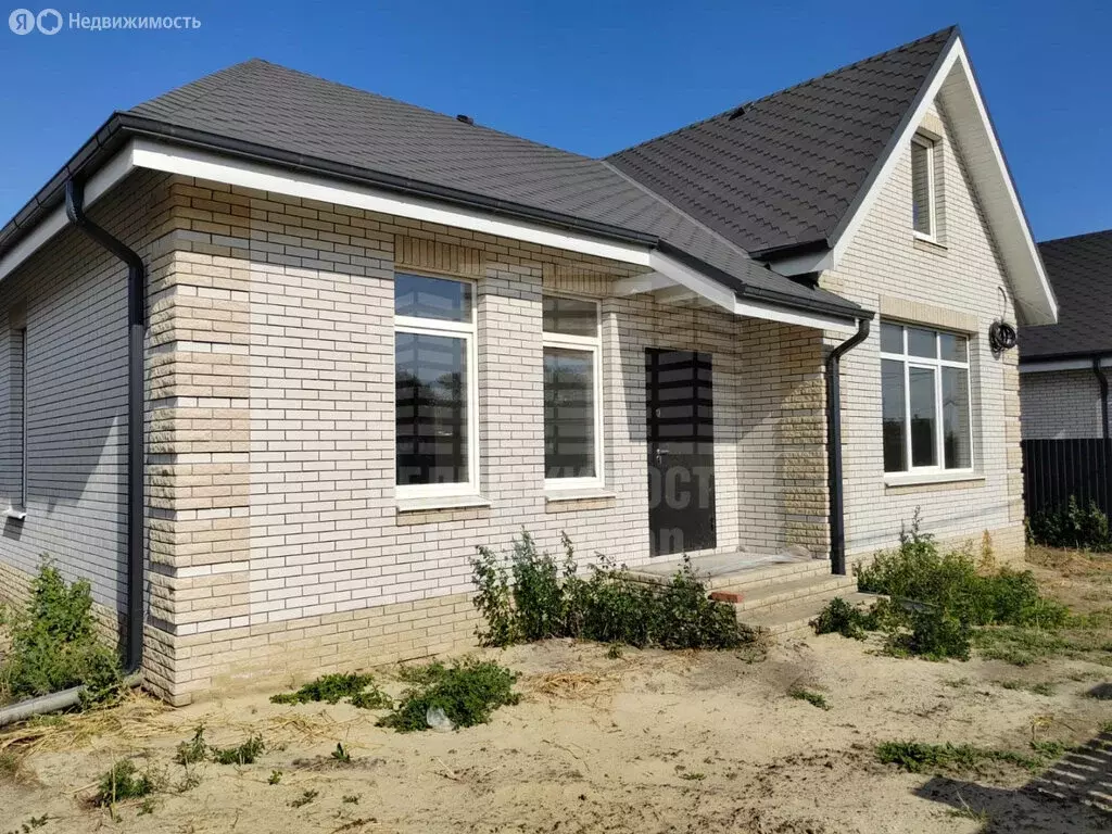 Дом в Неклиновский район, село Новобессергеневка (148 м) - Фото 0