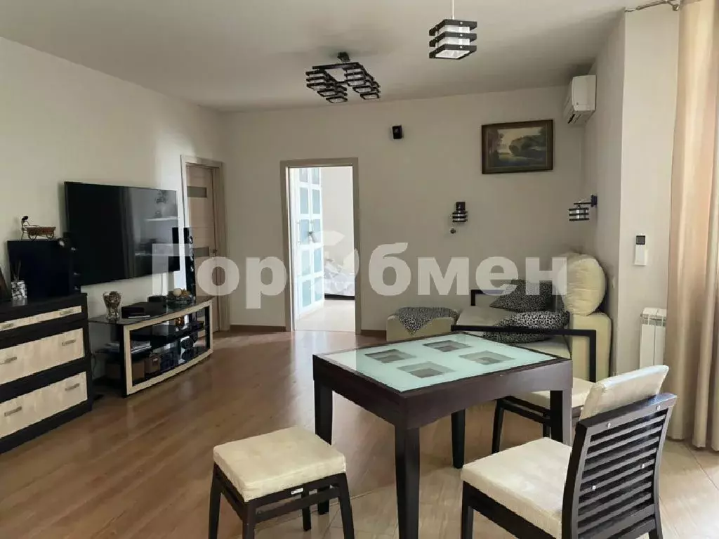 Продается 3-комнатная квартира - Фото 1