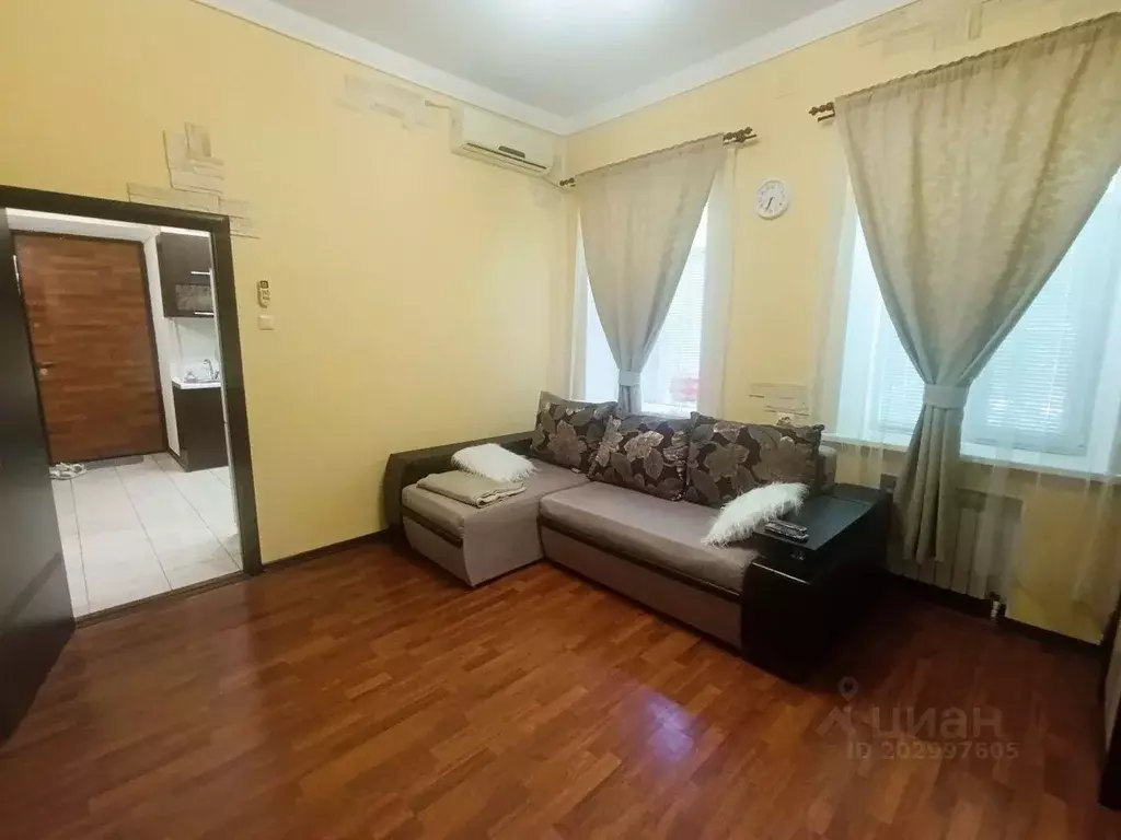 2-к кв. Севастополь ул. Советская, 38 (55.0 м) - Фото 2