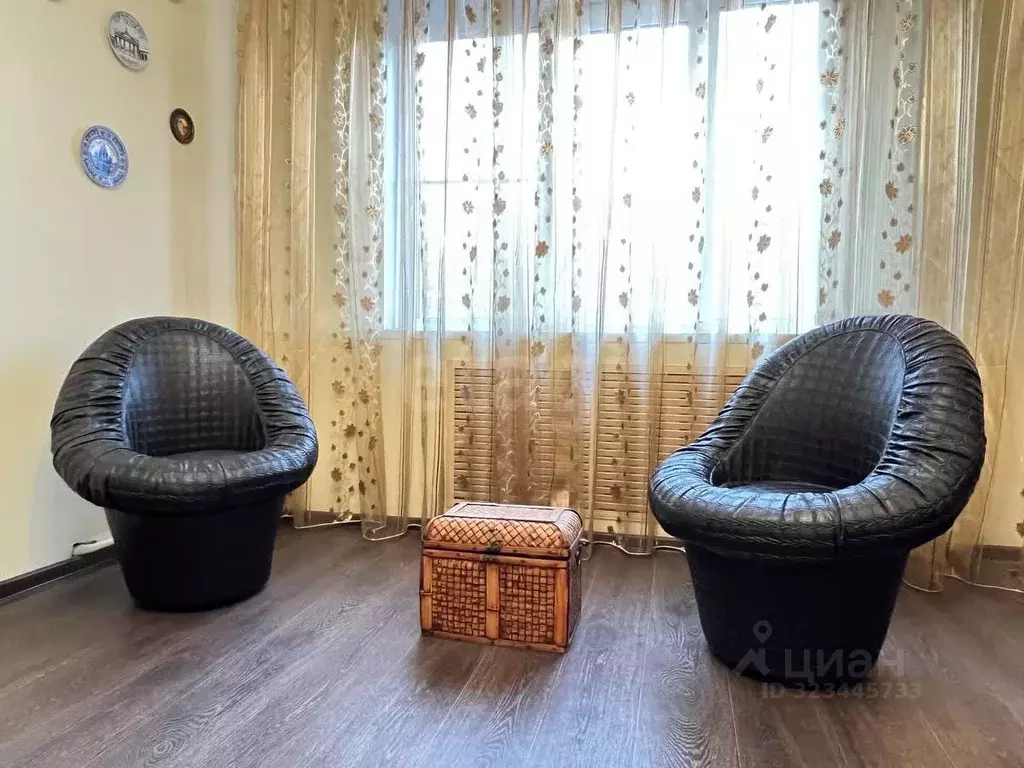 3-к кв. Саратовская область, Саратов Центральная ул., 6 (63.8 м) - Фото 2