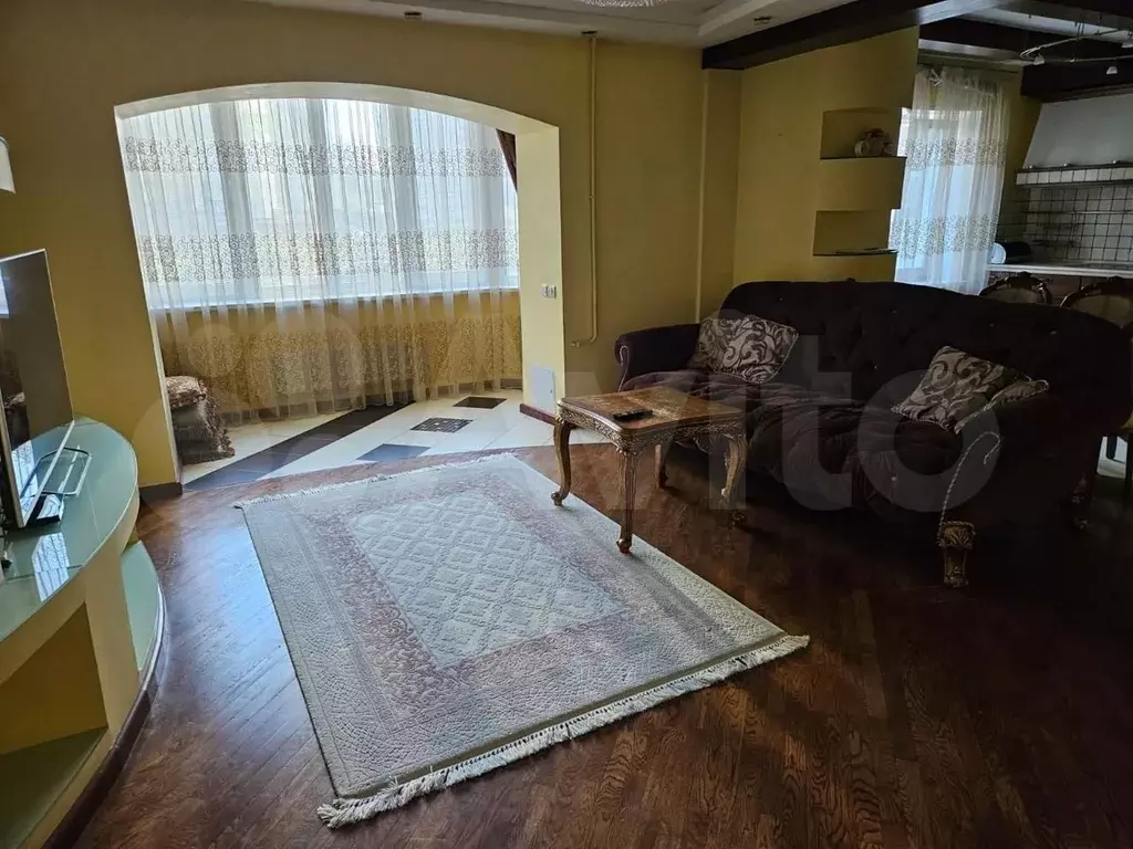 3-к. квартира, 100 м, 2/9 эт. - Фото 1