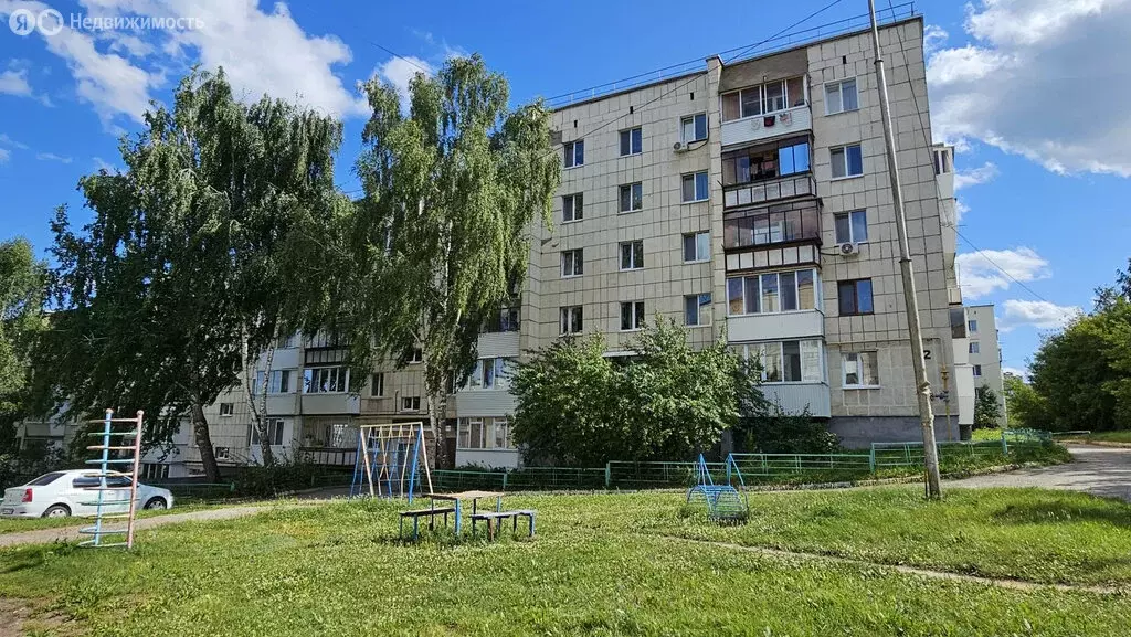 2-комнатная квартира: Октябрьский, 34-й микрорайон, 2 (51.1 м) - Фото 0