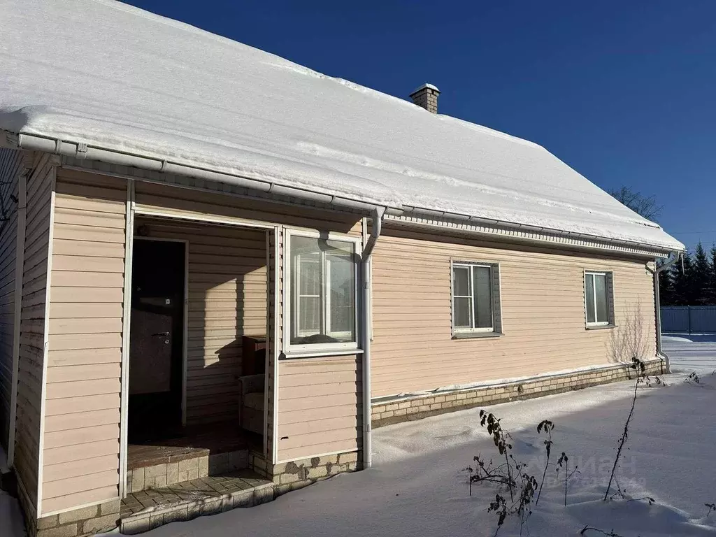 Дом в Псковская область, Струги Красные рп ул. Егорова, 2 (159 м) - Фото 1