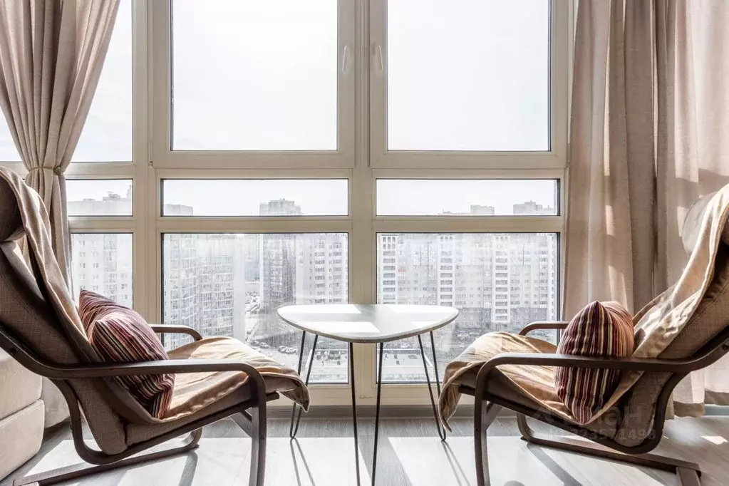 Студия Санкт-Петербург ул. Оптиков, 45к1 (25.4 м) - Фото 1