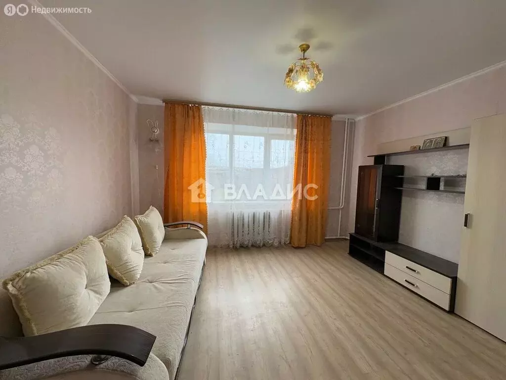 3-комнатная квартира: посёлок Победа, Шоссейная улица, 117 (70.9 м) - Фото 1