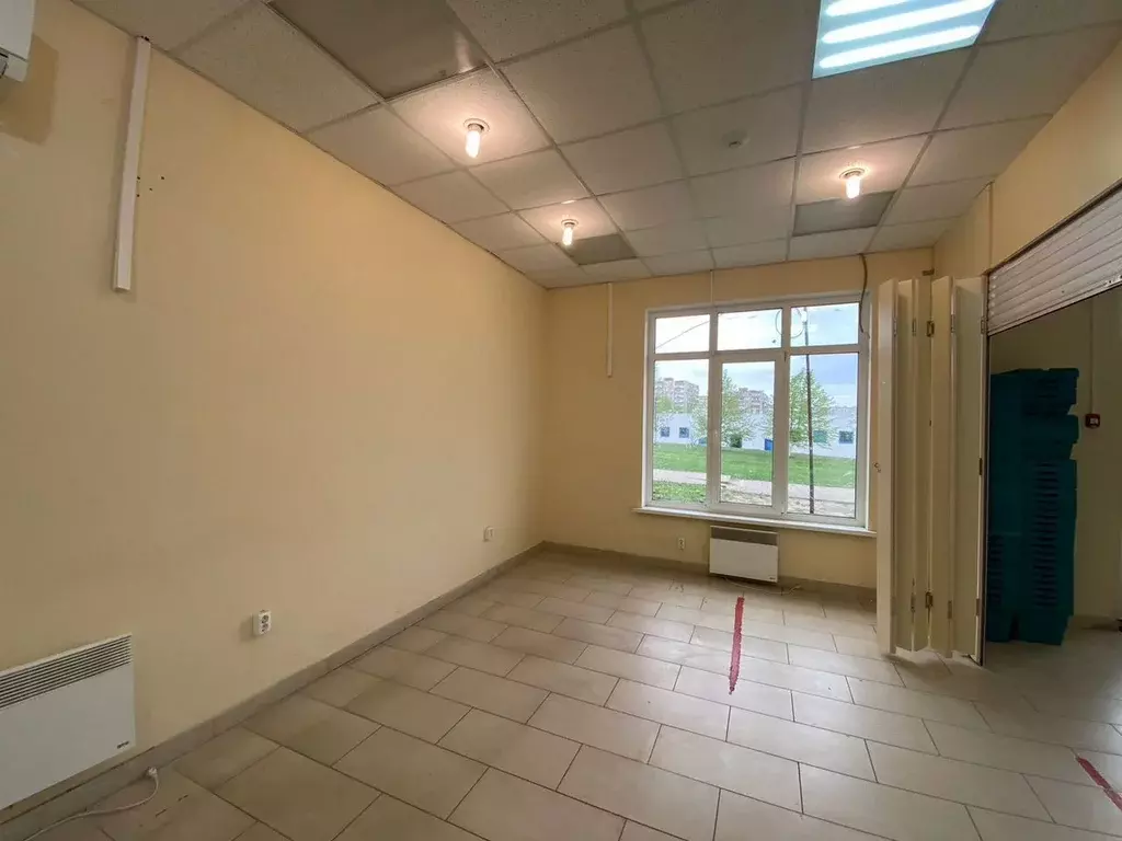 Торговая площадь в Белгородская область, Старый Оскол Лесной мкр, 17А ... - Фото 1