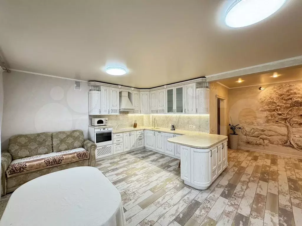 3-к. квартира, 119 м, 4/9 эт. - Фото 1