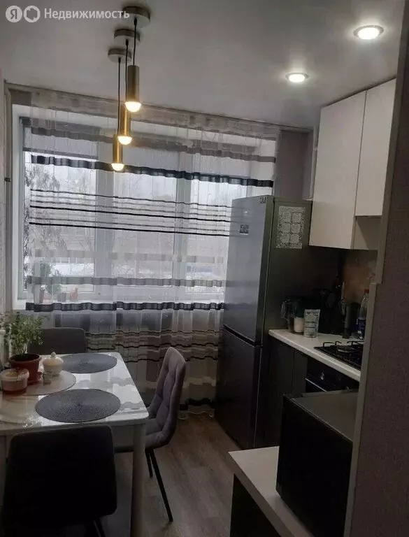 3-комнатная квартира: Волгоград, улица 50 лет Октября, 17 (59.2 м) - Фото 2