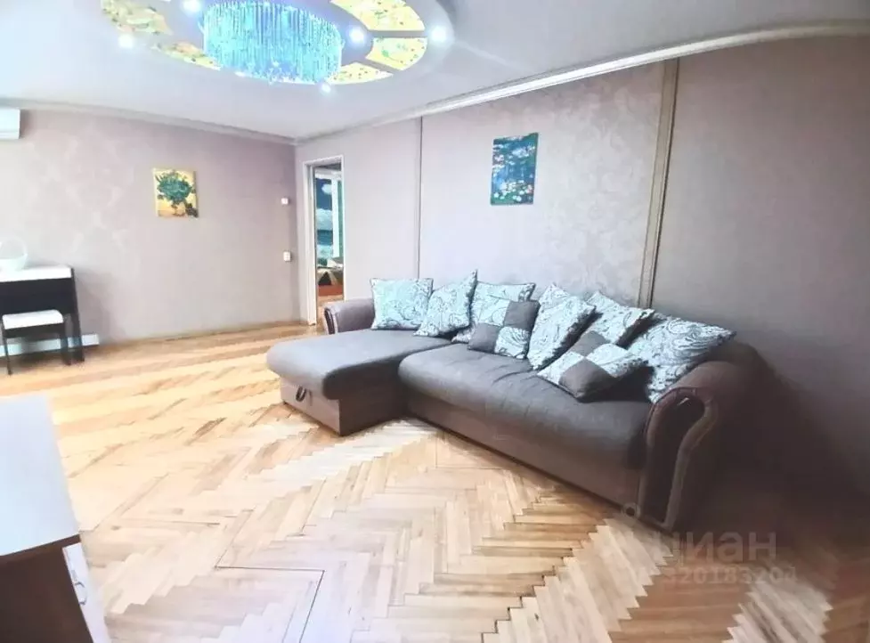 2-к кв. Хабаровский край, Хабаровск ул. Джамбула, 23 (65.0 м) - Фото 1