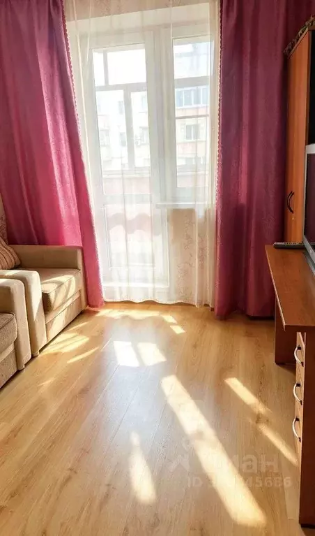 3-к кв. Белгородская область, Белгород ул. Есенина, 16 (70.6 м) - Фото 1