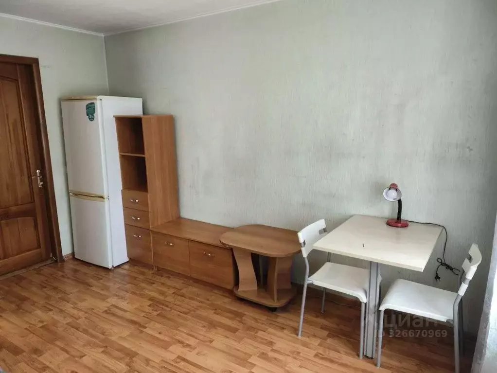 Комната Свердловская область, Екатеринбург ул. 8 Марта, 92 (12.6 м) - Фото 2