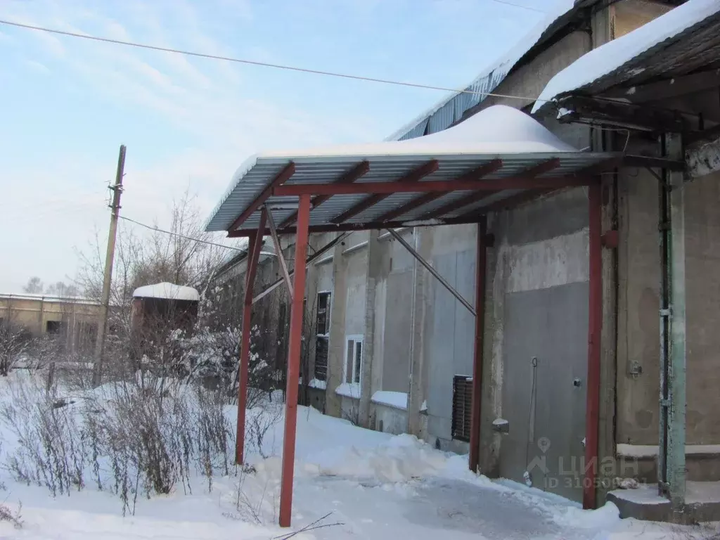 Производственное помещение в Новгородская область, Пестово Складская ... - Фото 1