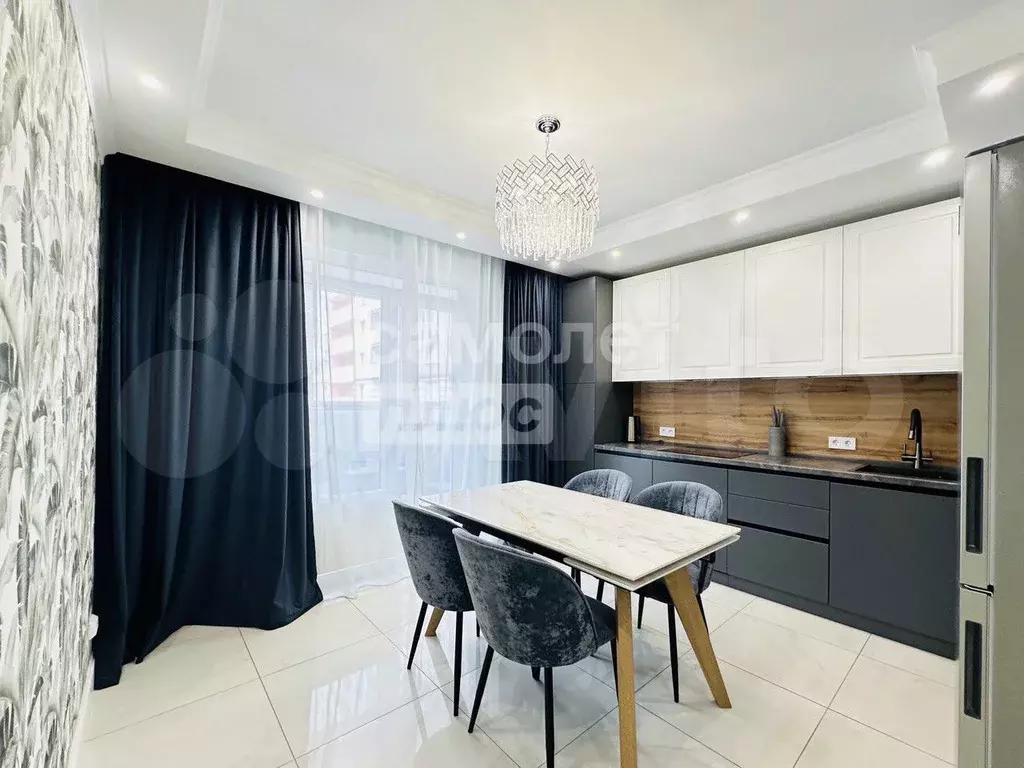 3-к. квартира, 93 м, 2/5 эт. - Фото 0