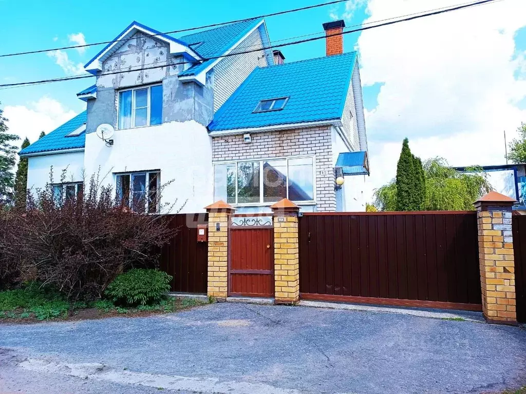 Дом в Воронежская область, с. Семилуки ул. Беляева, 17 (260 м) - Фото 1