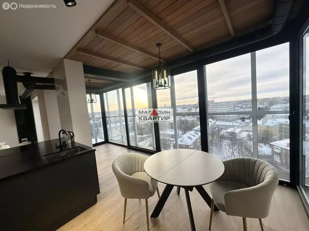 3-комнатная квартира: Смоленск, бульвар Гагарина, 8 (101 м) - Фото 2