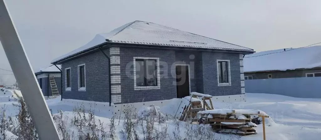 Дом в Тюменская область, Тюменский муниципальный округ, д. Падерина ... - Фото 1