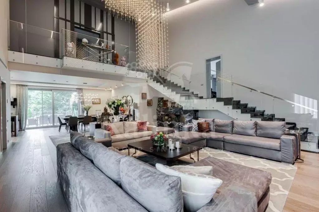 Дом в Московская область, Одинцовский городской округ, с. Ромашково  ... - Фото 1