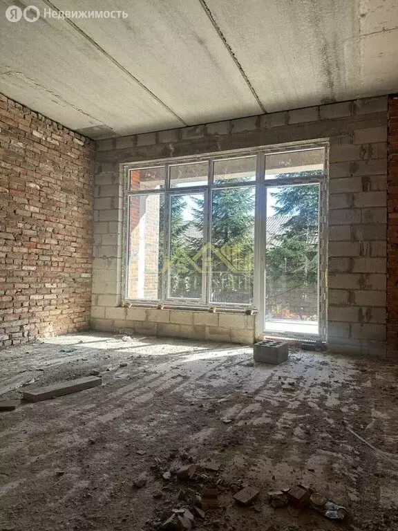 3-комнатная квартира: Владикавказ, улица Казбека Касаева, 20 (100 м) - Фото 1