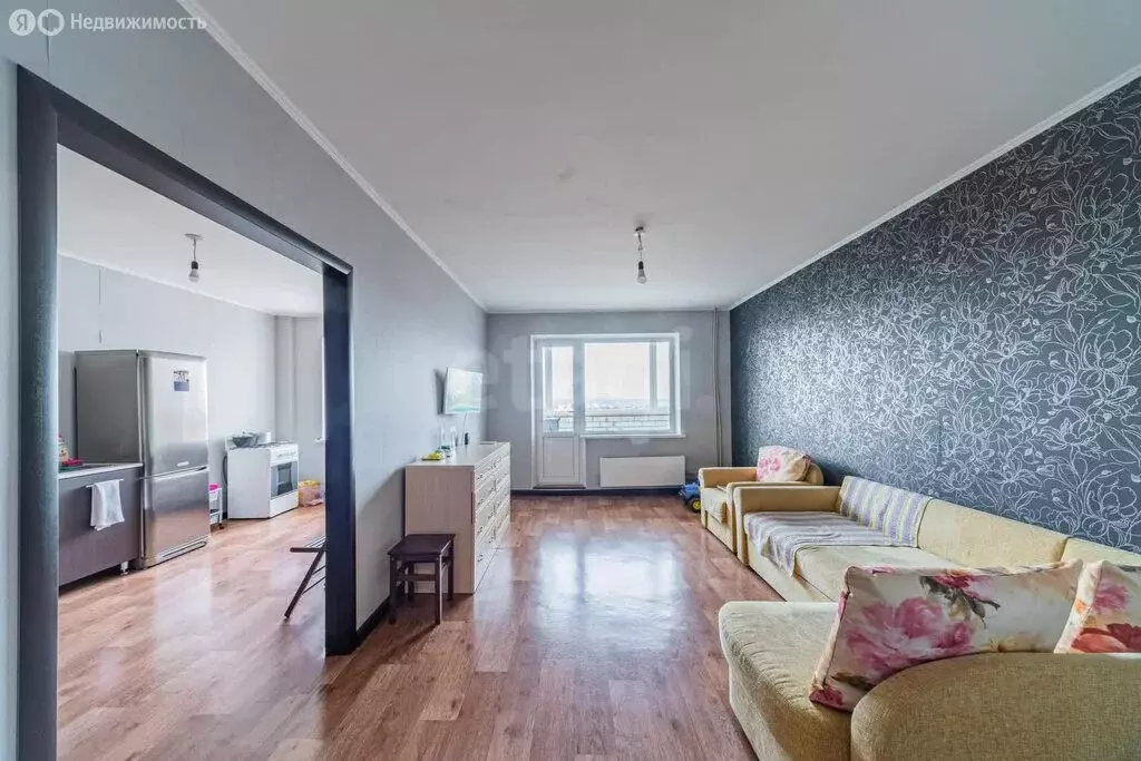 3-комнатная квартира: Саратов, улица имени А.П. Муленкова, 6 (82 м) - Фото 1