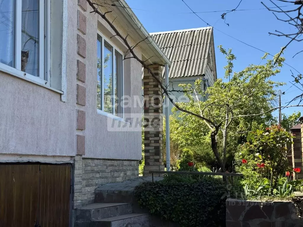 Дом в Краснодарский край, Армавир Черноморская ул. (133 м) - Фото 0
