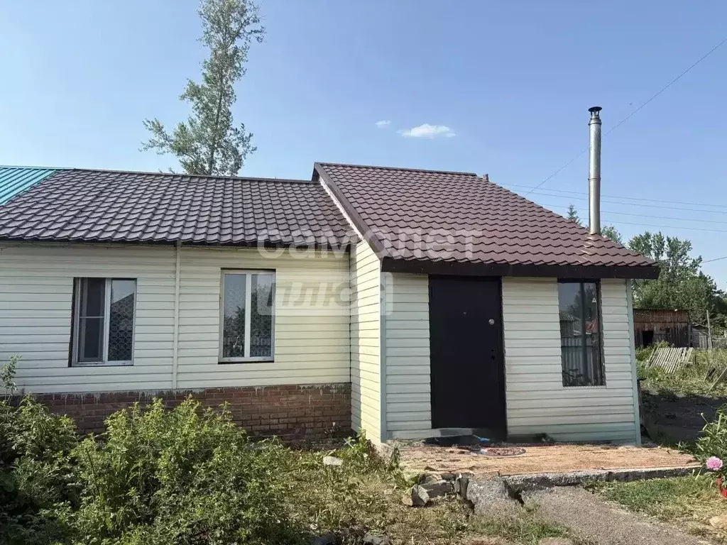 Дом в Алтайский край, Зональный район, с. Буланиха ул. Елютина, 10 (50 ... - Фото 1