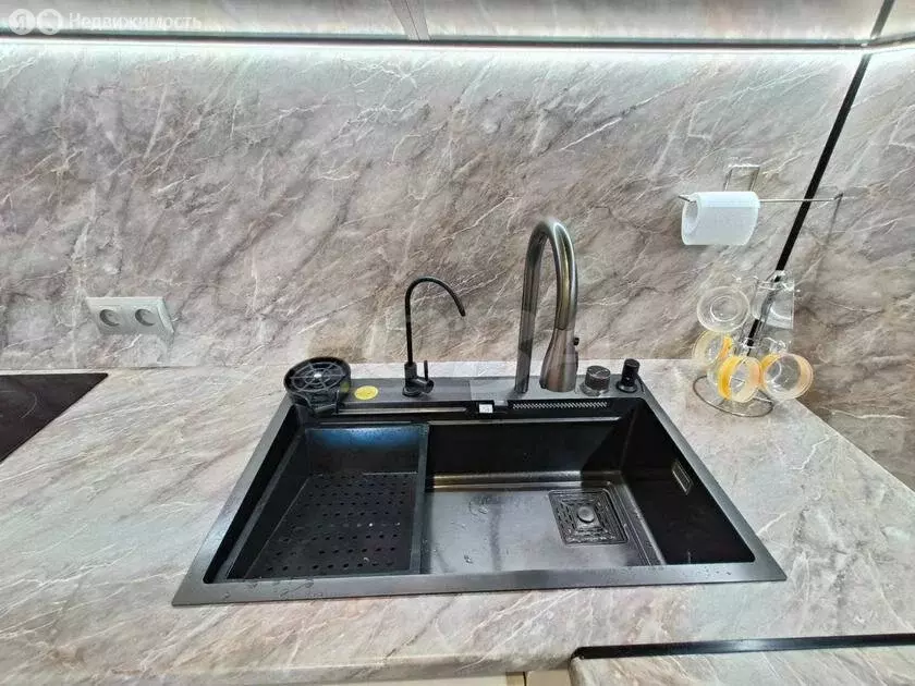 3-комнатная квартира: Тюмень, улица Федюнинского, 7/1 (112 м) - Фото 1