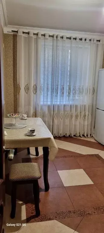 2-к. квартира, 65 м, 1/10 эт. - Фото 0