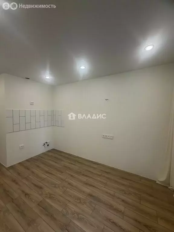 1к в 4-комнатной квартире (16.9 м) - Фото 2